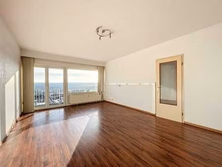lumineux appartement avec vue dans un endroit calme !