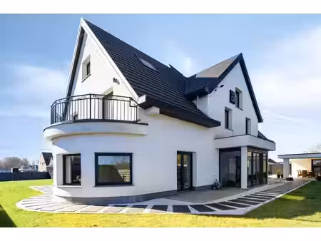 instapklare villawoning met 6 slaapkamers en zwembad