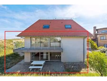 appartement unique de quatre chambres à vendre à koksijde !
