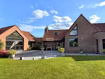 vente maison 8 pièces 340 m² à mouchin (59310)  990 000 €