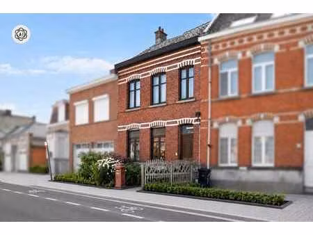 charmante maison de caractère avec 3 chambres et jardin enso
