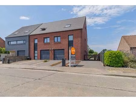 wichelen - recente  perfect instapklare woning met 4 kamers