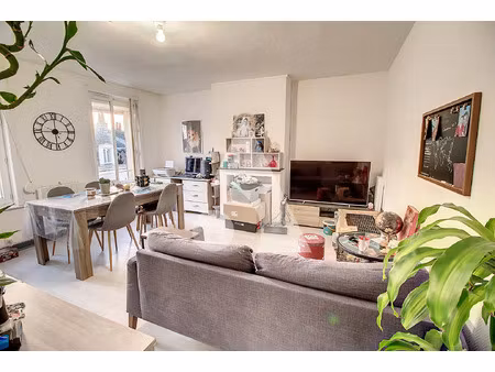 location appartement 3 pièces 46 m² à douai (59500)