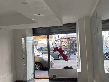 vends murs d'un local commercial entièrement rénové