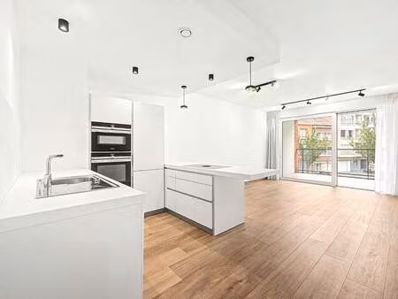 appartement à louer à uccle € 1.550 (lprhx) - found & baker brussel | zimmo