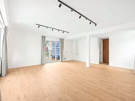 appartement à louer à bruxelles € 1.700 (lprhu) - found & baker brussel | zimmo