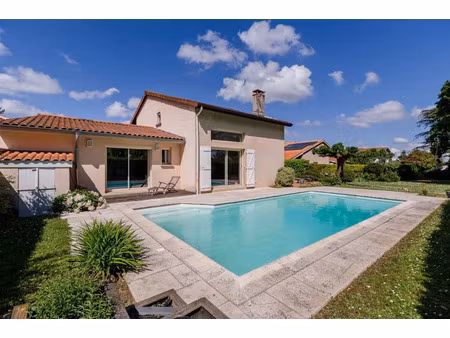 vente maison 5 pièces 150 m² à saint-cyr-au-mont-d'or (69450)  790 000 €