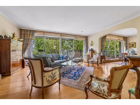 appartement de luxe à vendre dans le quartier ile de la jatte-parc d'orléans