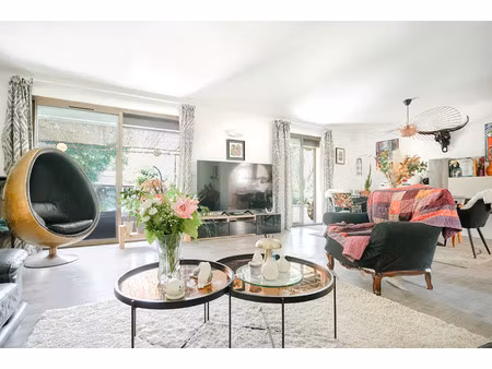 maison de luxe à vendre dans le quartier est