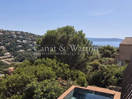villa de luxe à vendre à cavalaire-sur-mer