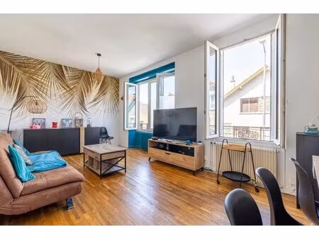 appartement duplex de 4 pièces de 77 m² à villeneuve-saint-georges