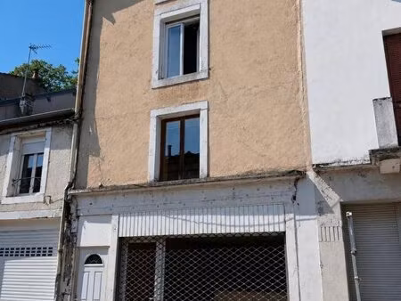 immeuble de 7 pièces de 179 m² à bourbonne-les-bains