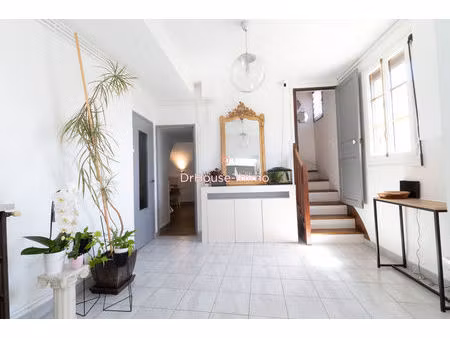 guernes - charmante maison de caractère de 123 m2 habitables (168 m2 au sol) avec jardin e