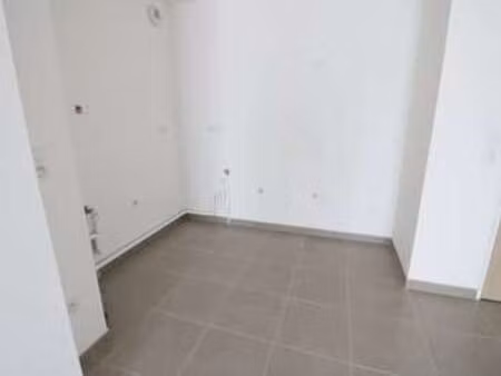 location appartement t1 à nantes (44000) : à louer t1 / 43m² nantes