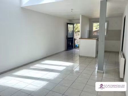 vente appartement 4 pièces 72.85 m² à plouescat (29430)  157 000 €