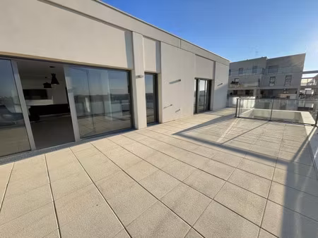 bordeaux - rive droite - magnifique t5 meublé de 110 m2 - vu