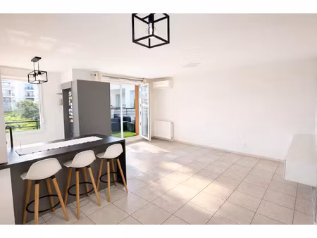 vente appartement 4 pièces 70 m² vénissieux (69200)