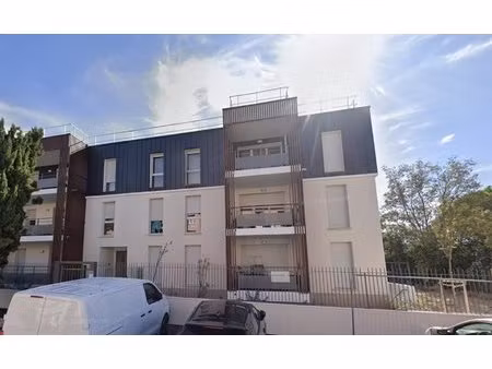 à louer – appartement t2 en rdc– vitrolles (vieux village)