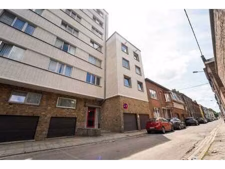 bel appartement 2 chambres avec terrasse