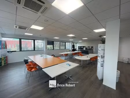location bureaux 290 m²