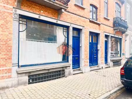 haut st gilles-rdc bureau/commercial avec entrée indépendant