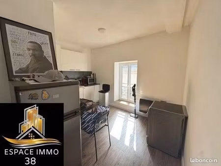 appartement 3 pièces 38 m²