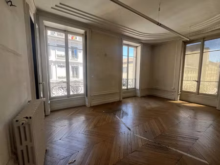 appartement de luxe à vendre dans le quartier terreaux