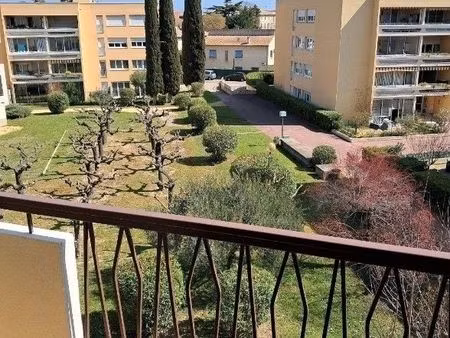 appartement 50 m2 climatisé centre ville résidence fermée et sécurisée (vente direct parti