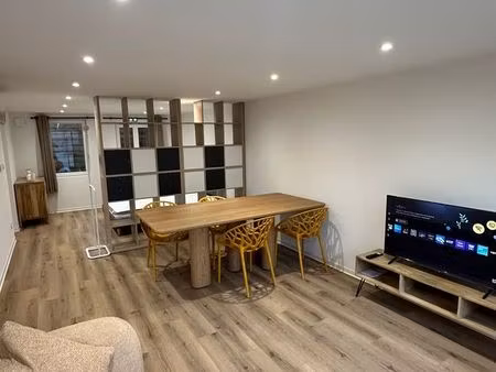 à louer – grand studio meublé de 38 m² avec terrasse