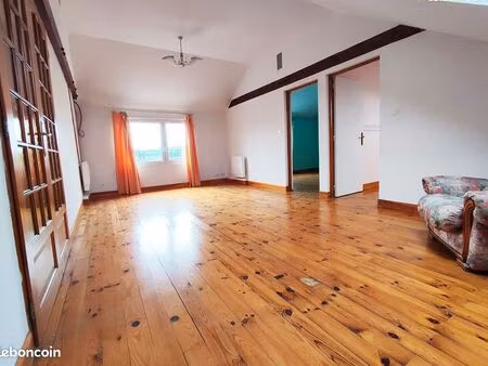 coup de cœur duplex – t3 de caractère avec terrasse de 22 m² et parking privatif – 62 m² –