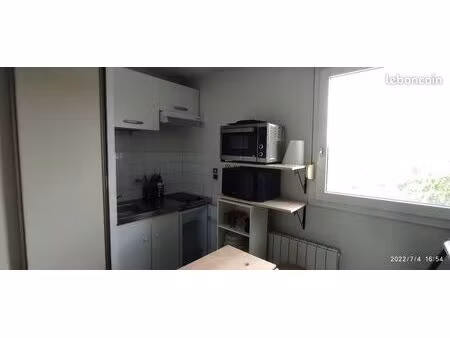 appartement meublé 1 pièce. 18 m². etage 2/2