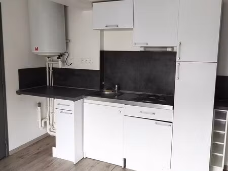 appartement 2e étage proche gare