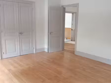 a loué f4 tous confor de 130m2 a mulhouse - dornach