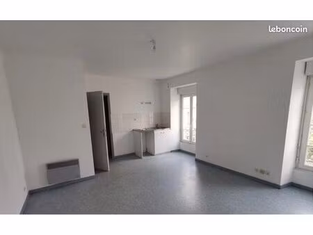 appartement 2 chambres - combrée