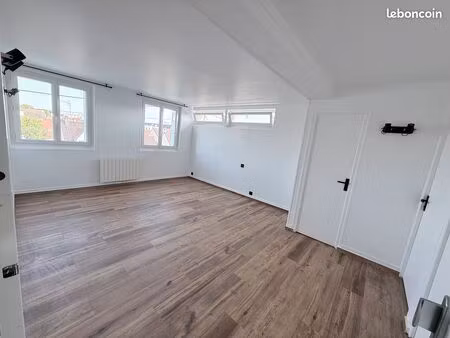 studio 31 m² entièrement refait à neuf – lumineux et calme