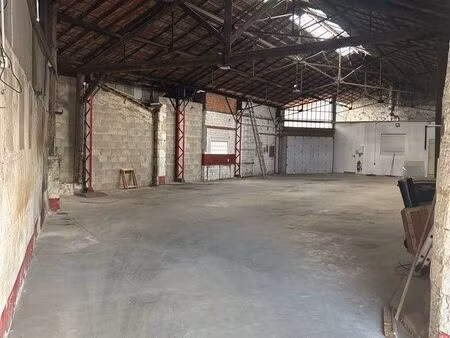 hangar de stockage 340 m2