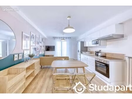 chambre 1 pièce 12 m²