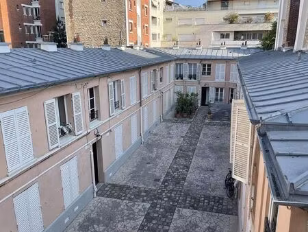 studio 1 pièce 24 m²