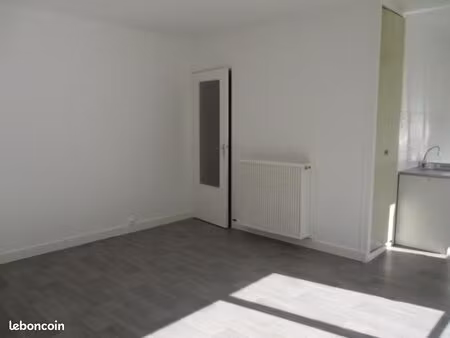 studio 1 pièce 30 m²