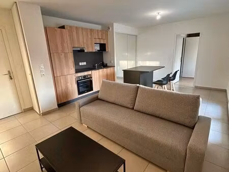 magnifique appartement t2 43m² etat neuf meublé 800 centre ville + garage possible