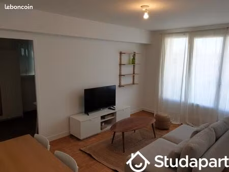 chambre 1 pièce 10 m²