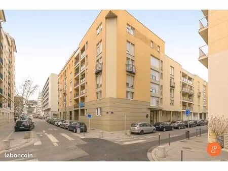 garage/box lyon