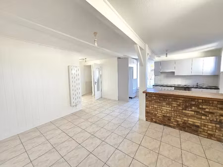location appartement 3 pièces 52 m² à chaponost (69630)