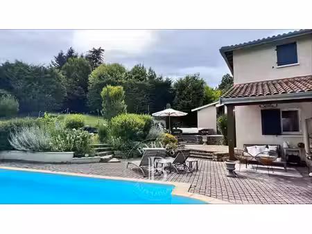 location maison 6 pièces 184 m² à saint-didier-au-mont-d’or (69370)