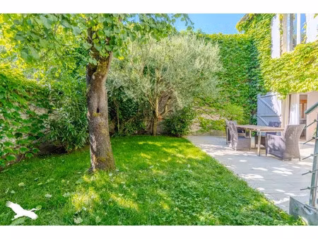maison de luxe à vendre dans le quartier le lac-bacalan
