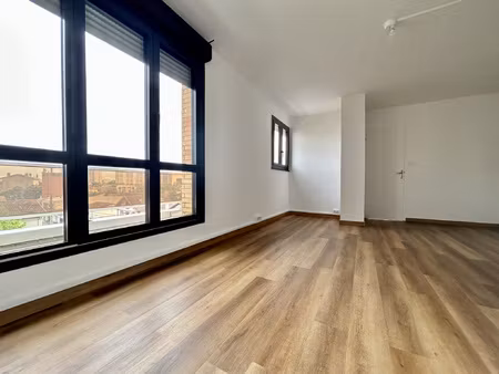 toulouse  quartier saint-michel  t1 bis de 35m2 avec balcon 