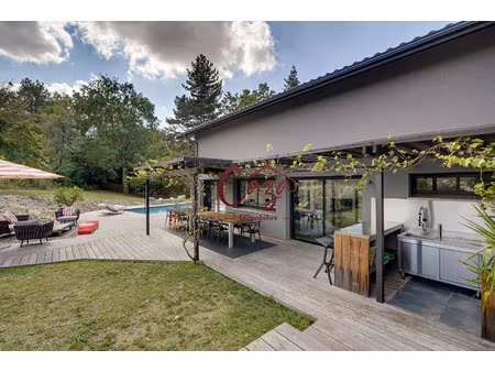 maison de luxe à vendre à carbon-blanc