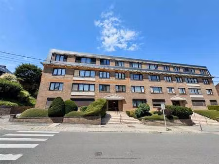 bel appartement 2 chambres avec parking privatif et couvert