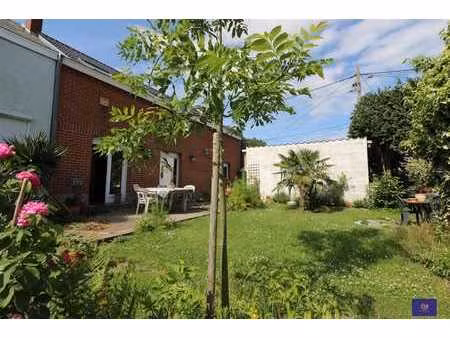 maison 4 chambres avec superbe jardin