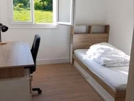 location appartement 4 pièces meublé à aubière (63170) : à louer 4 pièces meublé / 67m² au